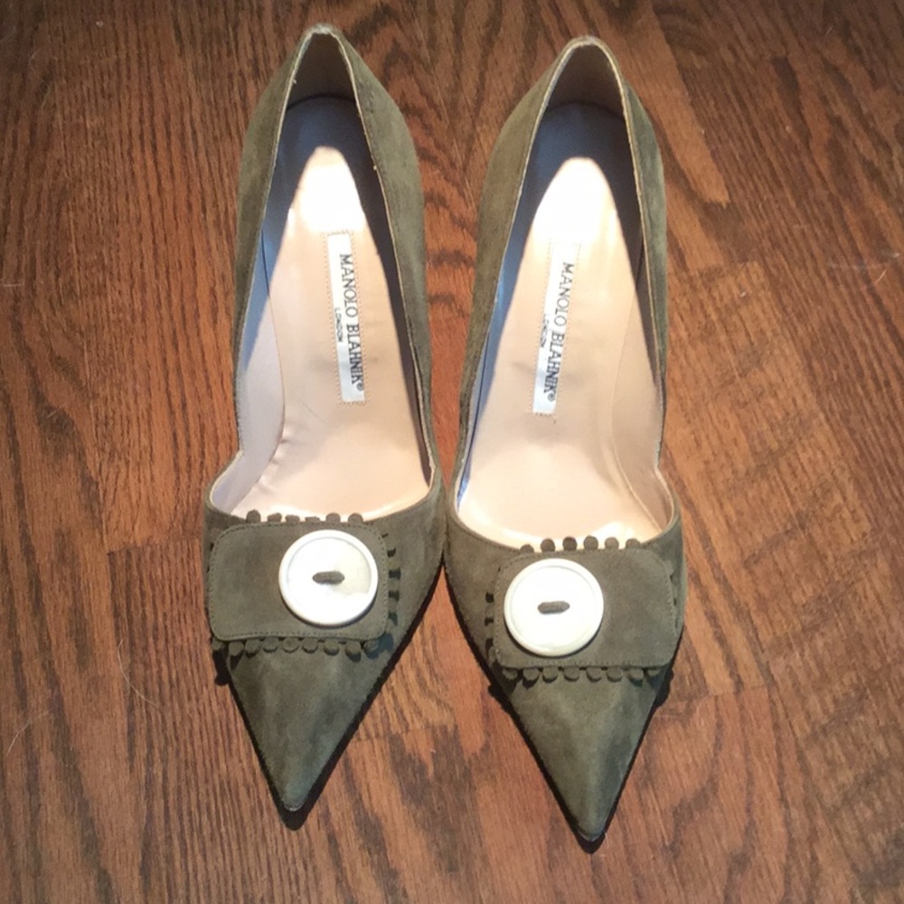 Manolo Blahnik green high heel